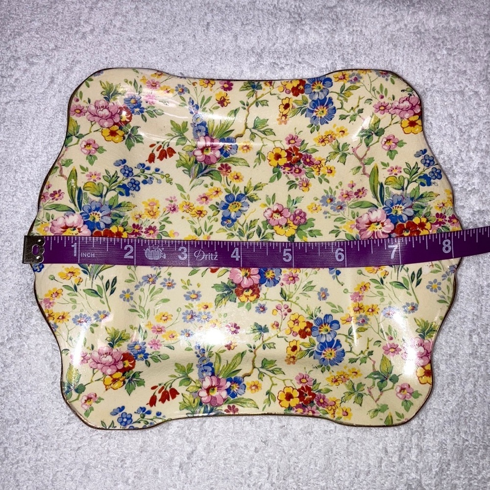 Grimwades royal wonton ivory floral feast small tray saville/lugged